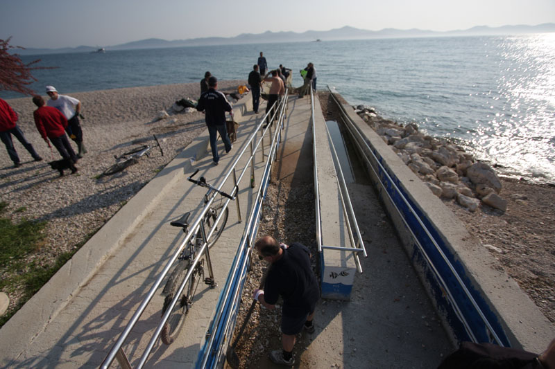 Vitrenjak: Akcija čišćenja plaže za invalide