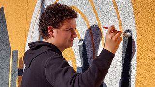 Učenici Škole primijenjene umjetnosti i dizajna oslikavaju još jedan zid na Višnjiku