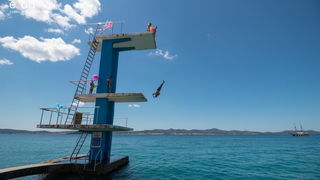 Meta feštica od balona i Ballon Jump
