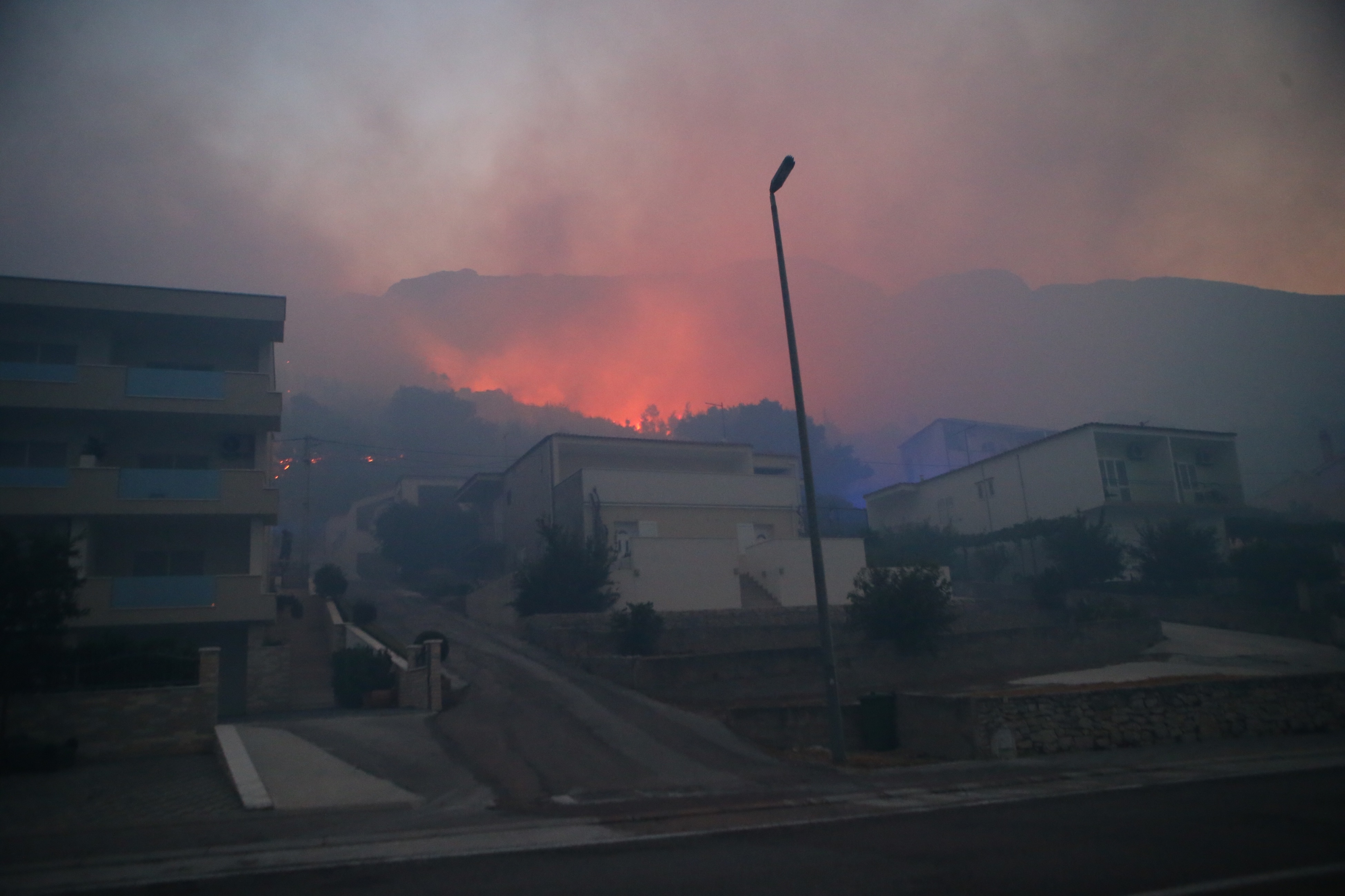 Požar u Tučepima Požar u Tučepima
