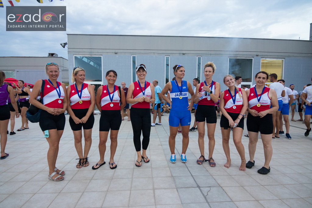 6. “Jadranov veslački dvoboj” osmeraca u uvali Jazine 6. “Jadranov veslački dvoboj” osmeraca u uvali Jazine