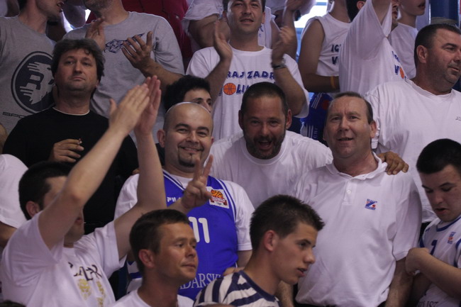 Jazine i Tornado: Prvaci za sva vremena!