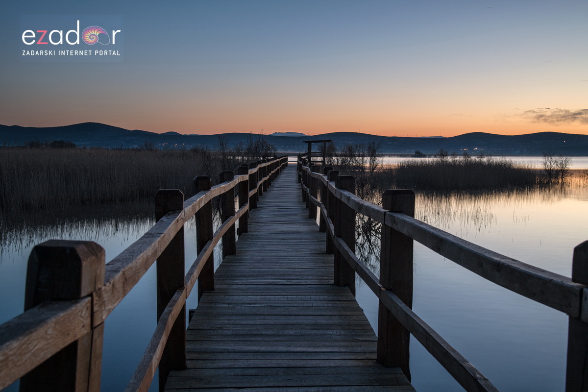 Nedjeljno svitanje na Vranskom jezeru Nedjeljno svitanje na Vranskom jezeru