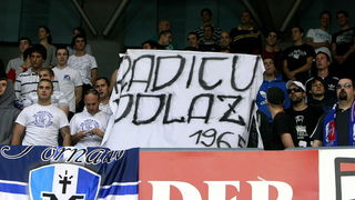 Zagreb, 150512.
KC Drazen Petrovic, Savska cesta.
Prva utakmica polufinala PH za kosarkase Cibona – Zadar.
Na fotografija: navijaci Zadra.
Foto: Ronald Gorsic / CROPIX Zagreb, 150512.
KC Drazen Petrovic, Savska cesta.
Prva utakmica polufinala PH za kosarkase Cibona – Zadar.
Na fotografija: navijaci Zadra.
Foto: Ronald Gorsic / CROPIX