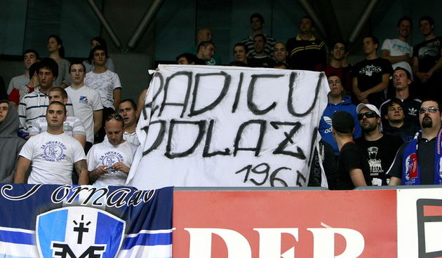 Zagreb, 150512.
KC Drazen Petrovic, Savska cesta.
Prva utakmica polufinala PH za kosarkase Cibona – Zadar.
Na fotografija: navijaci Zadra.
Foto: Ronald Gorsic / CROPIX