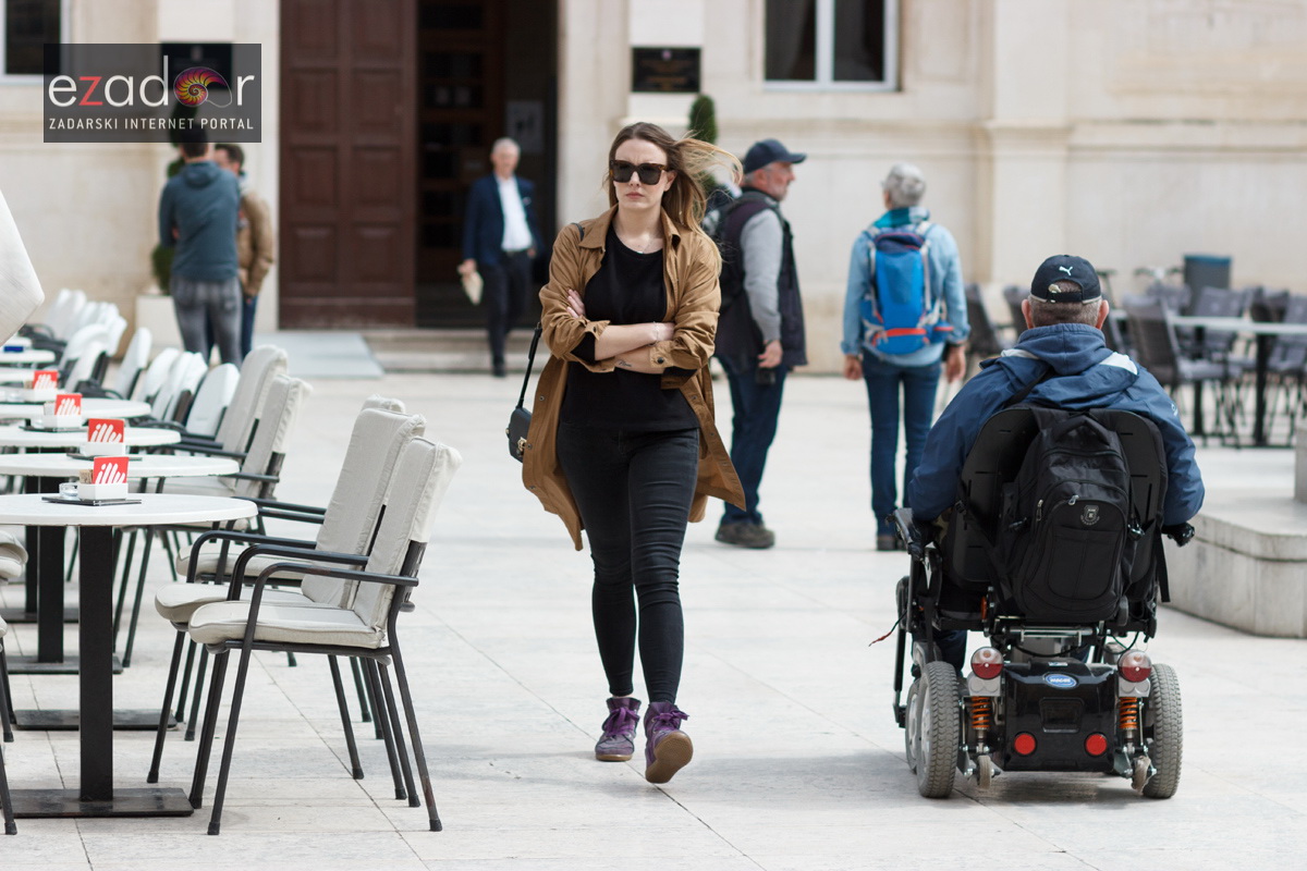 Đir po gradu, ponedjeljak 9. travnja 2018. Đir po gradu, ponedjeljak 9. travnja 2018.