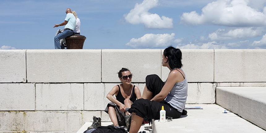 Đir po gradu 22. svibnja 2013, Foto: Čedo Kaica. Prijateljice, sunčano vrijeme, orgulje.