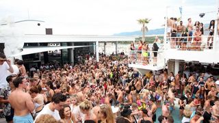 Zrće: Drugi dan Hideout festivala privukao je mnogobrojnu publiku na after beach party, Photo: Luka Stanzl/PIXSELL Zrće: Drugi dan Hideout festivala privukao je mnogobrojnu publiku na after beach party, Photo: Luka Stanzl/PIXSELL