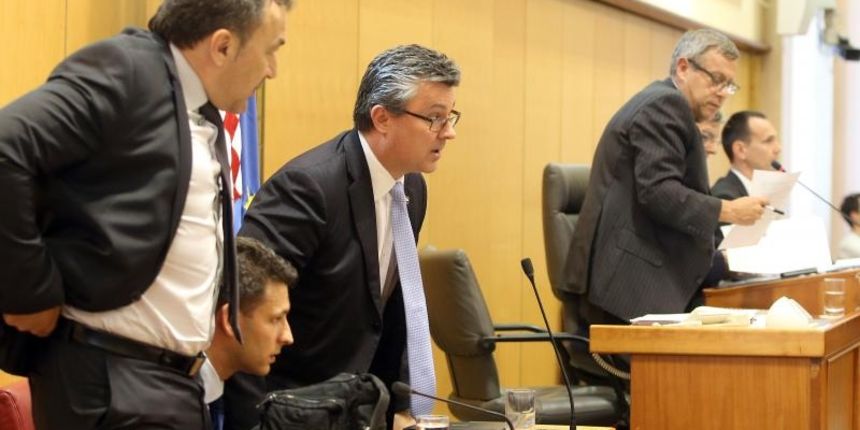 U saboru izglasano nepovjerenje Tihomiru Oreškoviću čime je pala vlada. Photo: Robert Anic/PIXSELL