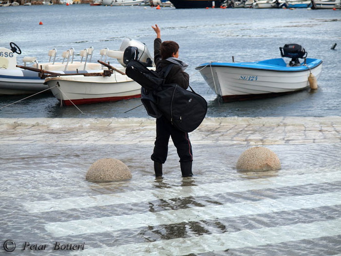 Plima u Starom Gradu na Hvaru 9. studenog 2010, Foto: Petar Botteri