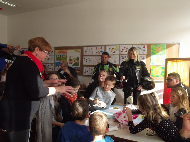 “Beštije” posjetile OŠ Šimuna Kožičića Benje “Beštije” posjetile OŠ Šimuna Kožičića Benje