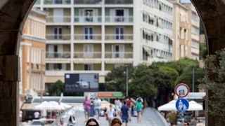 Sunčana nedjelja: Domaći i turisti na ulicama grada Sunčana nedjelja: Domaći i turisti na ulicama grada