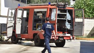 Dan poslije: Vatrogasci ispumpavaju vodu iz poplavljenih objekata