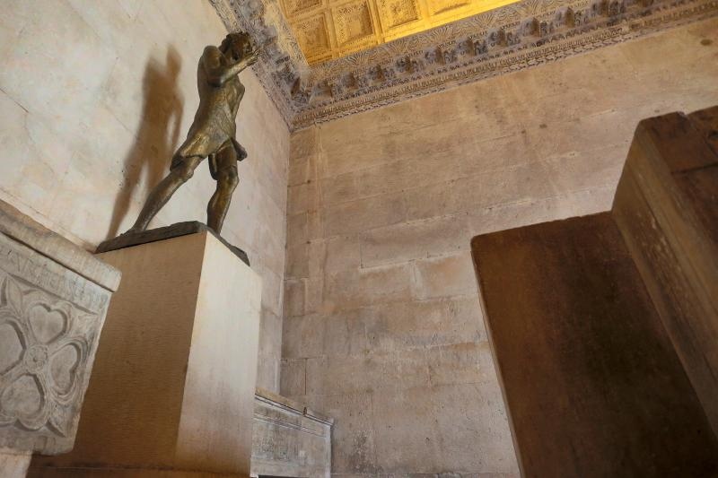 Jupiterov hram posvećen je bogu Jupiteru, glavnom božanstvu starih Rimljana