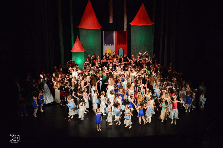 Plesna udruga Gesta: Bajka.hr