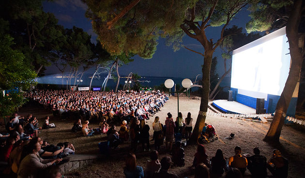 Splićani pohrlili u kina: Na rasprodanim “Bačvicama” otvoren FMFS