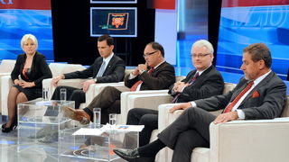 Zagreb, 221209. 
Prisavlje 13, studio HRT-a.
Suceljavanje predsjednickih kandidata.
Na slici: Vesna Skare Ozbolt, Dragan Primorac,  Damir Kajin, Ivo Josipovic, Milan Bandic.
Foto: Damir Krajac / CROPIX
