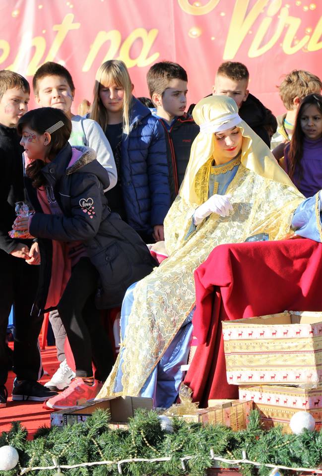 Sveta Luce razveselila i darivala virske mališane Sveta Luce razveselila i darivala virske mališane