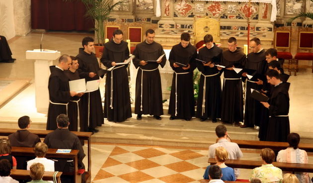 Sv. Frane: Predstavljanje CD-a zbora bogoslova Franjevačke provincije