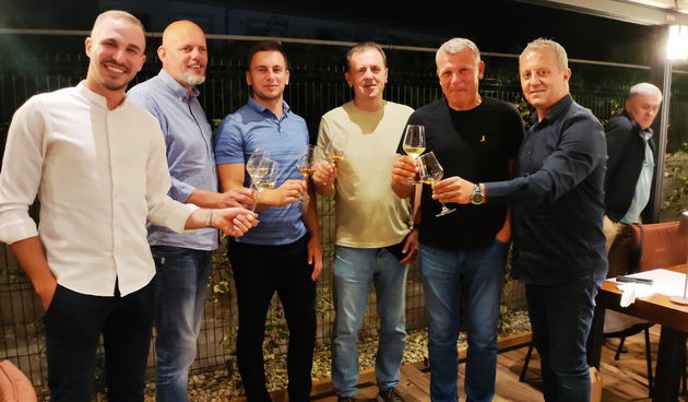 Prvo javno kušavanje vina od pronađenih i  revitaliziranih sorti zadarske regije: Zvijezda večeri Privlačka bilina