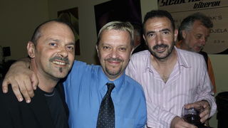 Image 1199577 (auto) Image 1199577 (auto)