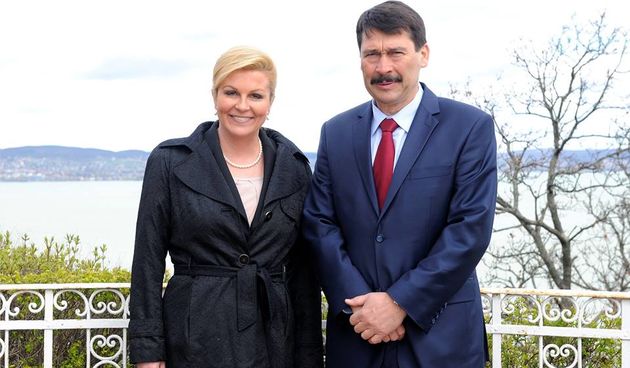 Predsjednica Kolinda Grabar-Kitarović i predsjednik Mađarske János Áder susreli su se danas na neformalnom radnom ručku u mjestu Tihany na jezeru Balaton u Mađarskoj., Izvor: Facebook