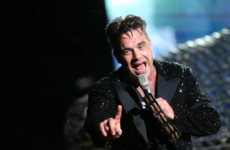 13.08.2013., Zagreb – Britanski pjevac Robbie Williams odrzao je koncert na maksimirskom stadionu u sklopu turneje Take the crown. Photo: Petar Glebov/Pixsell 13.08.2013., Zagreb – Britanski pjevac Robbie Williams odrzao je koncert na maksimirskom stadionu u sklopu turneje Take the crown. Photo: Petar Glebov/Pixsell