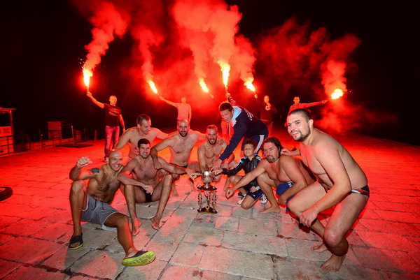 VAK”AN”ZA 31%, finale: Reptili – Nesvrstani 2-4 VAK”AN”ZA 31%, finale: Reptili – Nesvrstani 2-4