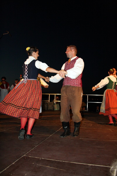 Vecer folklora: KUD Nevijana i ansambl Horenak u Nevidjenima Vecer folklora: KUD Nevijana i ansambl Horenak u Nevidjenima