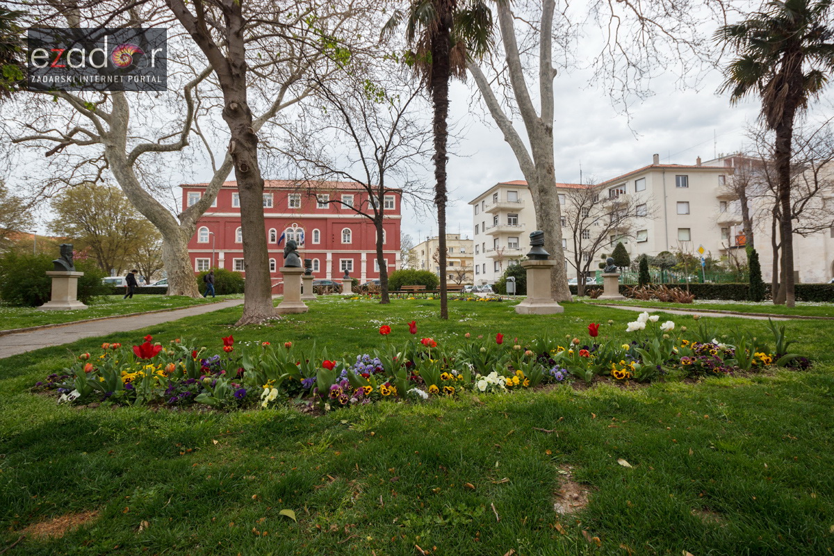 Đir po gradu, ponedjeljak 9. travnja 2018. Đir po gradu, ponedjeljak 9. travnja 2018.