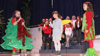 Božićna priredba OŠ Smiljevac Božićna priredba OŠ Smiljevac