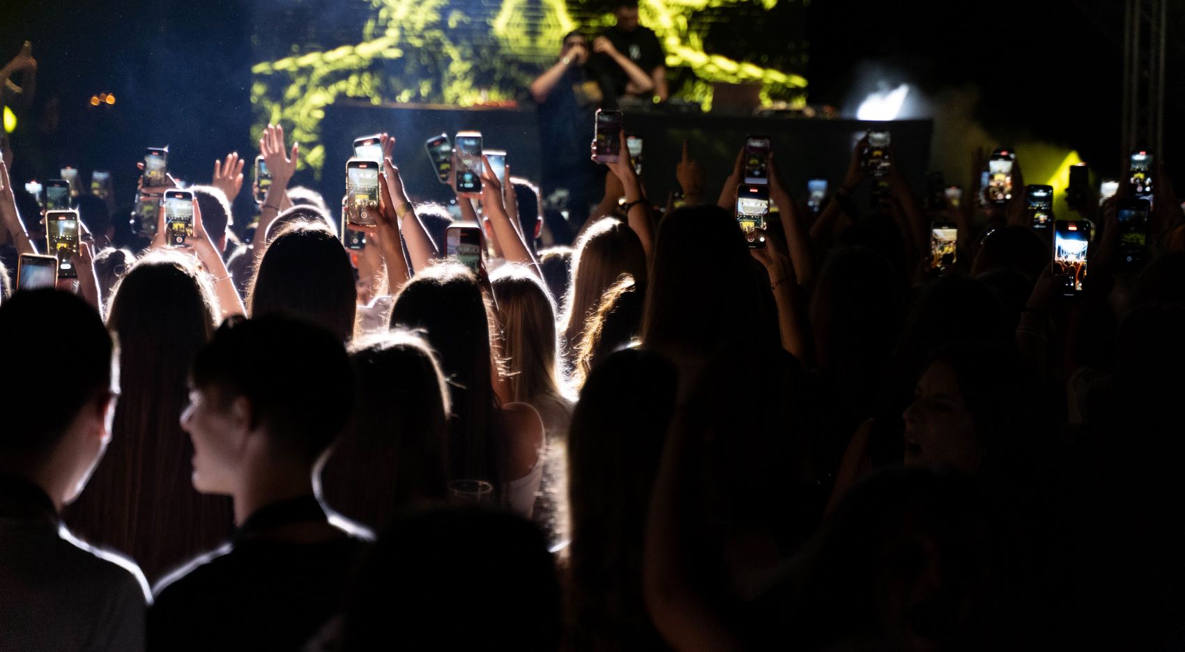 Jala Brat, Buba Corelli i Hiljson Mandela zapalili stadion Šubićevac!