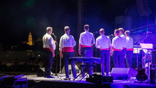 Zorica Kondža i klapa Cambi @ bazen Ilirije u Biogradu