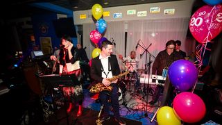 U Famous beach and grill baru Rockatansky bend proslavio je 20 godina djelovanja U Famous beach and grill baru Rockatansky bend proslavio je 20 godina djelovanja