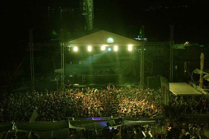 Desperados Festival @ Papaya: DJ Tiesto 17. kolovoza 2011., Foto: Lucija Juravić Desperados Festival @ Papaya: DJ Tiesto 17. kolovoza 2011., Foto: Lucija Juravić