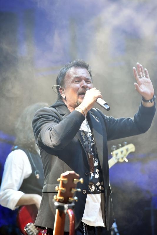 Koncert Olivera Dragojevića i Zlatana Stipišića u pulskoj Areni. Kao gosti nastupili su 2CELLOS. Photo: Duško Marušić/PIXSELL