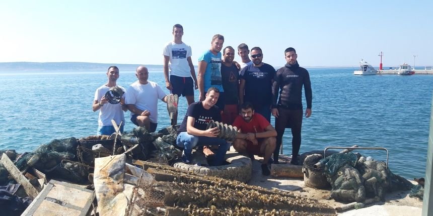 Starigrad: Akcija čišćenja podmorja