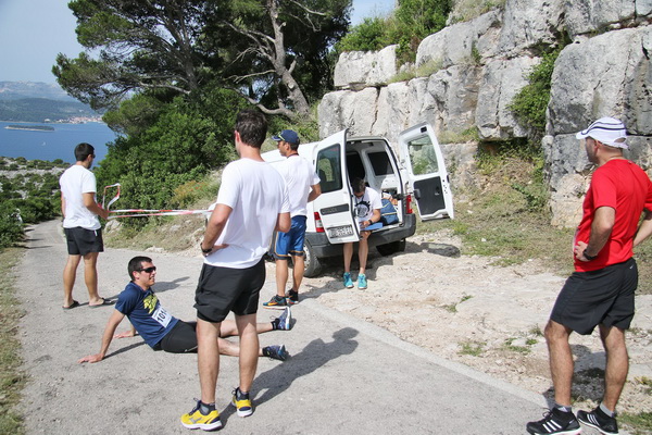 Gospodar OTOKA – uspon na Sv. Mihovil
(nedjelja, 29. svibnja 2016. godine)
Start: 09:30 h, u centru Preka (Park Vrulja)
Cilj: tvr Gospodar OTOKA – uspon na Sv. Mihovil
(nedjelja, 29. svibnja 2016. godine)
Start: 09:30 h, u centru Preka (Park Vrulja)
Cilj: tvr