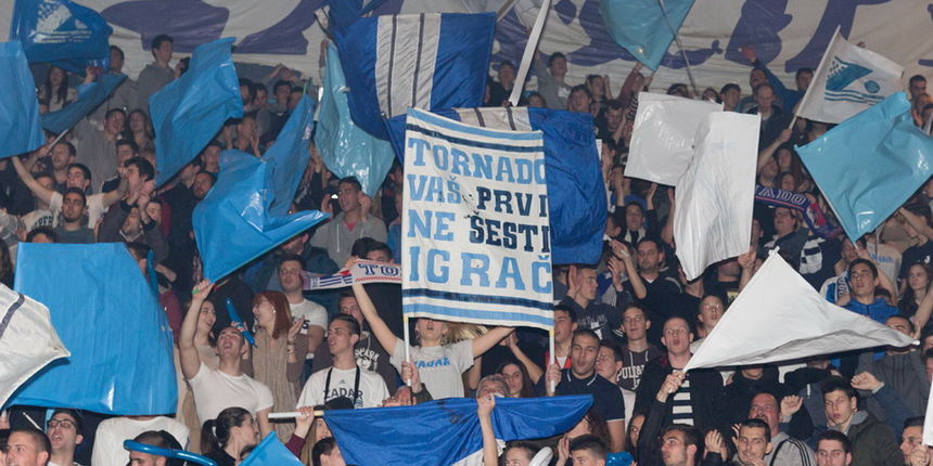 Humanitarno gledanje utakmice Zadar-Cibona u Jazinama Humanitarno gledanje utakmice Zadar-Cibona u Jazinama