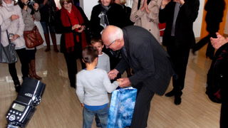 Dječji vrtić Ciciban uputio Sunčevu čestitku svome gradu Dječji vrtić Ciciban uputio Sunčevu čestitku svome gradu