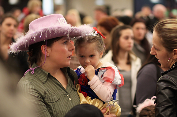 Dječji karneval u Supernova centru (foto:Saša Čuka) Dječji karneval u Supernova centru (foto:Saša Čuka)