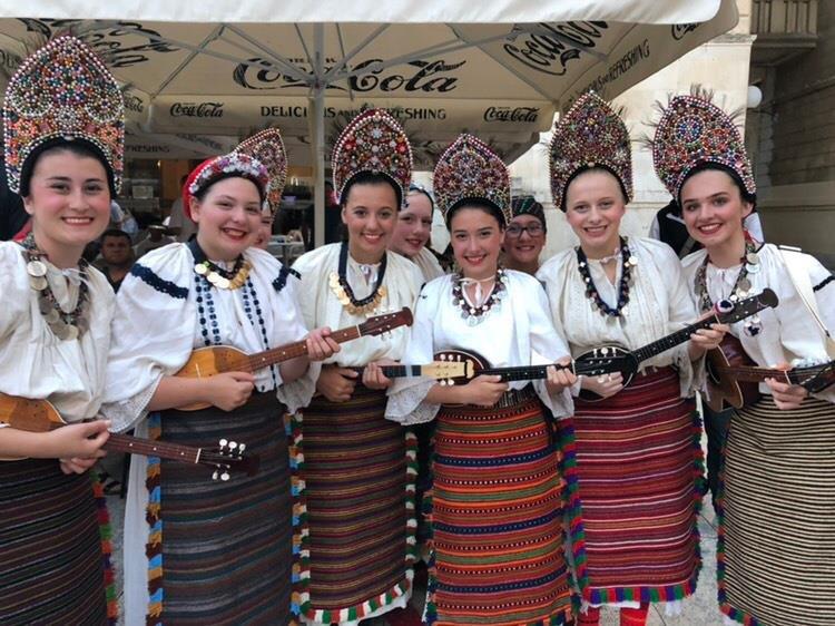 KUD Zadarski Tanac i Iseljena Hrvatska na Narodnom trgu