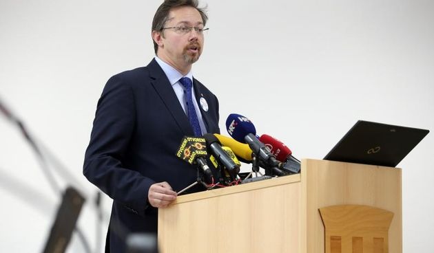 Dodjela nagrada za ostvarene uspjehe u smanjenju dugotrajnih listi cekanja u sklopu provedbe projekta Program plus. Nakon predstavljanja rezultata projekta Sinisa Varga, ministar zdravlja, urucio je priznanja najboljoj bolnickoj zdravstvenoj ustanovi, naj