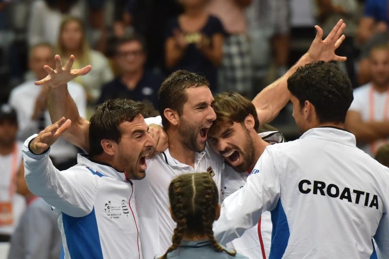 Davis Cup: Fešta nakon pobjede Marina Čilića nad Richardom Gasquetom i osiguranog plasmana u finale Davis Cupa. Photo: Hrvoje Jelavić/PIXSELL