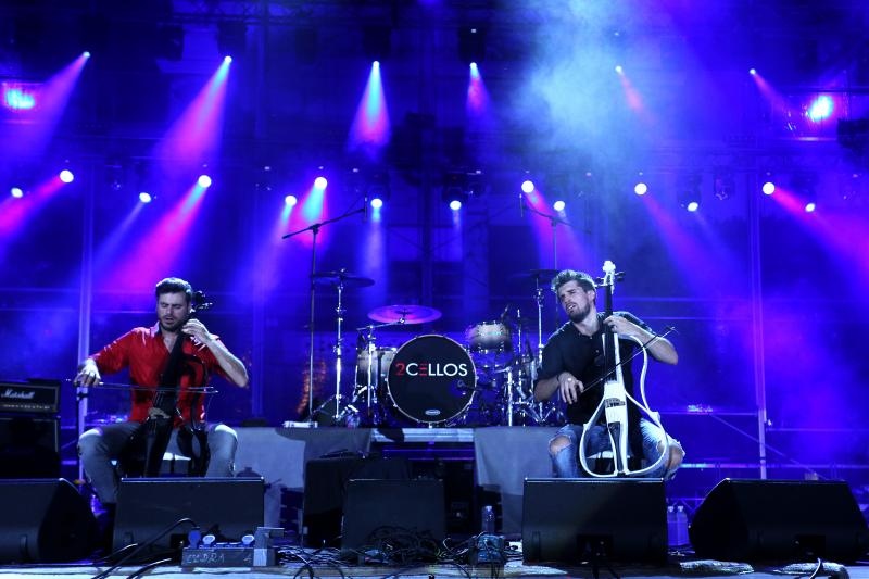Zagreb Classic: Rođendanski koncert 2Cellos, Zucchera i Olivera na Tomislavcu. Photo: Anto Magzan/PIXSELL Zagreb Classic: Rođendanski koncert 2Cellos, Zucchera i Olivera na Tomislavcu. Photo: Anto Magzan/PIXSELL