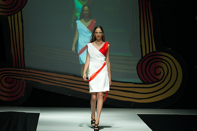 Trodnevna modna manifestacija Zadar fashion nights održava se na Trgu Ivana Pavla II. Prve večeri, pod nazivom ‘Urban Night’ predstavili su se kreatori i modne kuće: Toni Brekalo, Galko, Callegari, Oktan, Ana Milin i Margarete Ete. U glazbenom dijelu prog Trodnevna modna manifestacija Zadar fashion nights održava se na Trgu Ivana Pavla II. Prve večeri, pod nazivom ‘Urban Night’ predstavili su se kreatori i modne kuće: Toni Brekalo, Galko, Callegari, Oktan, Ana Milin i Margarete Ete. U glazbenom dijelu prog