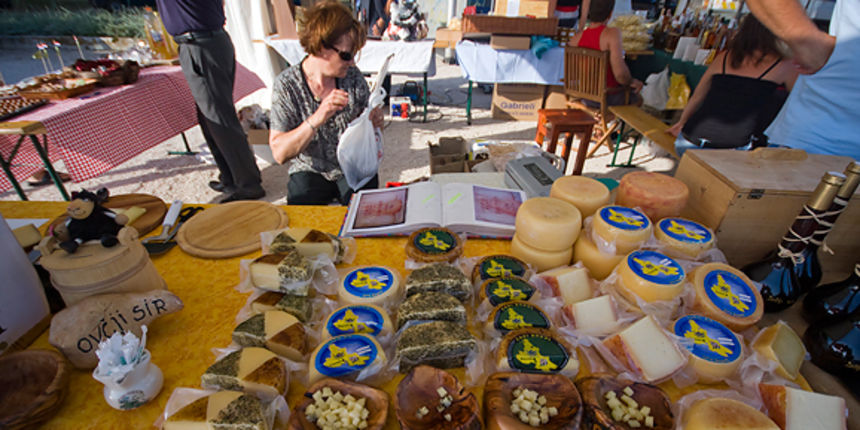 ‘Proizvodi hrvatskog sela – ZADAR 2011.’ (foto:Saša Čuka)