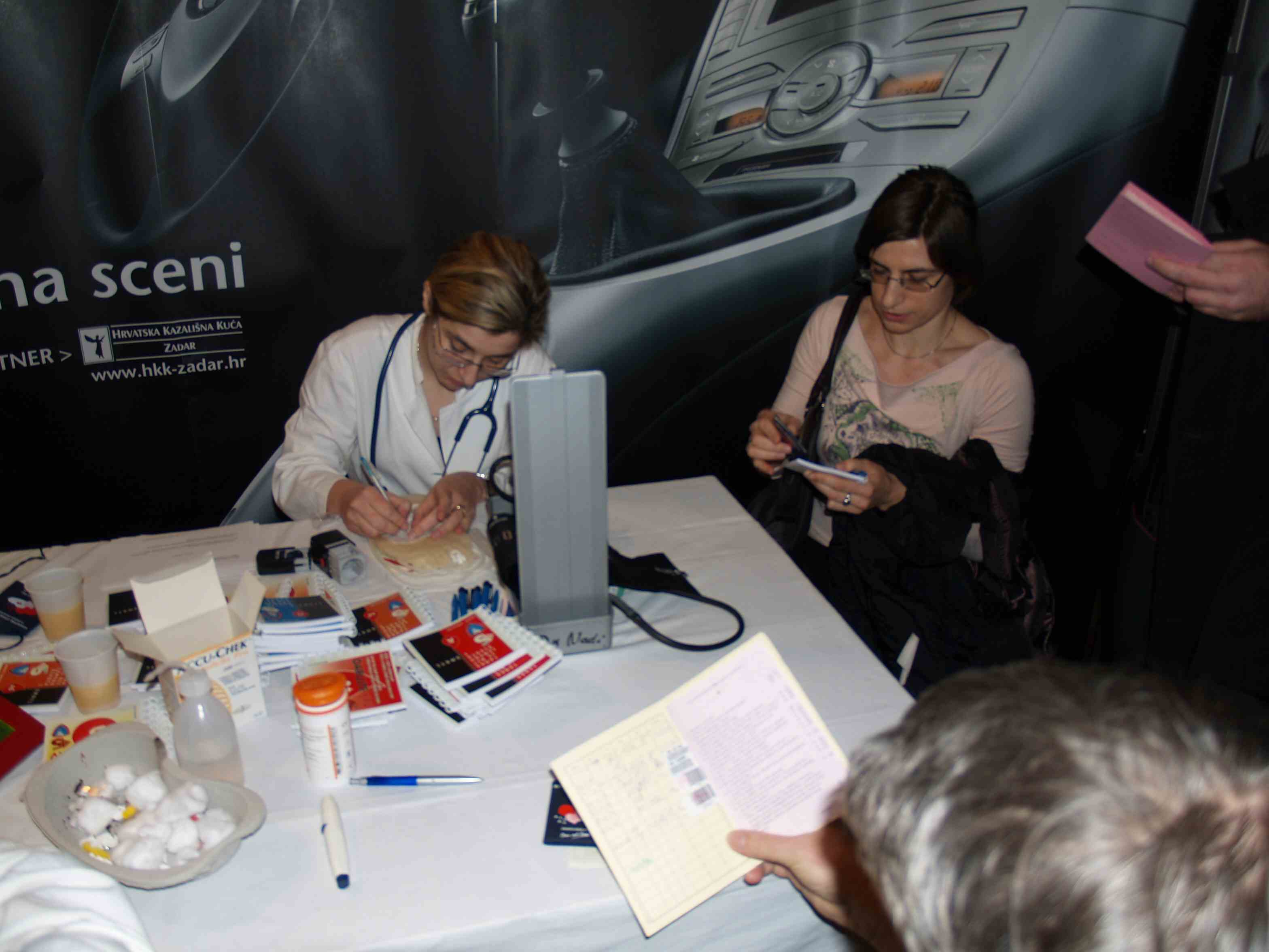 OLYMPUS DIGITAL CAMERA OLYMPUS DIGITAL CAMERA