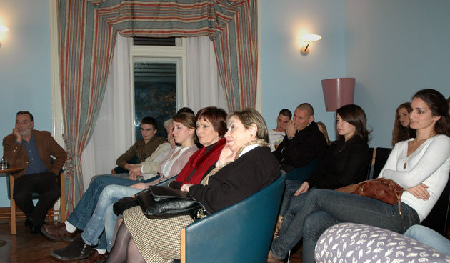 Image 1129037 (auto)