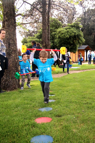 Sportska manifestacija za djecu “1000 koraka kroz 1000 ulica” SŠ “Loptica” Sportska manifestacija za djecu “1000 koraka kroz 1000 ulica” SŠ “Loptica”